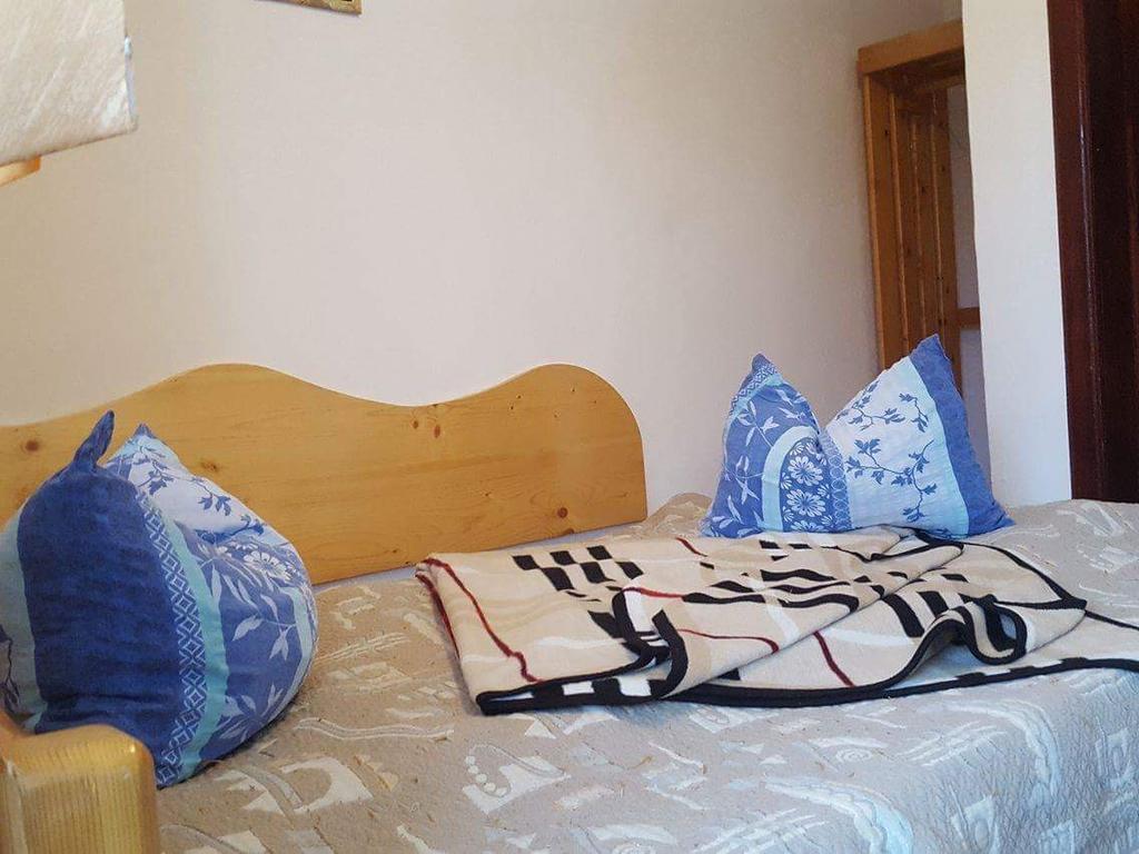 Pensiunea Cristomar Bran  Bagian luar foto